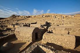 THE WORKERS' TOMBS